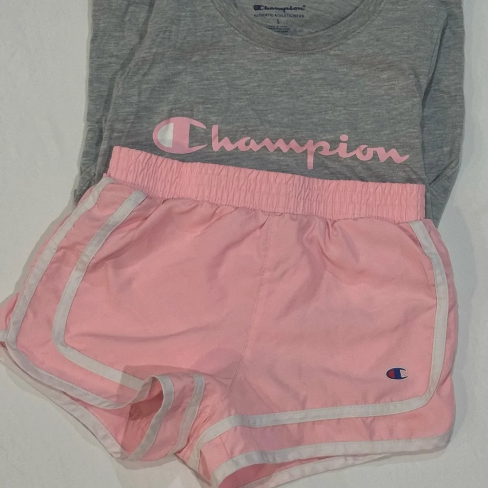 Champion Girls 2 Piece Outfit Pink Shorts & Gray‎ Logo Tee Size S Athletic Set
